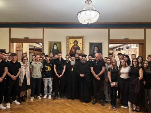 Επίσκεψη σπουδαστών της Ριζαρείου Εκκλησιαστικής Σχολής στον Σεβασμιώτατο Αρχιεπίσκοπο Κρήτης κ. Ευγένιο