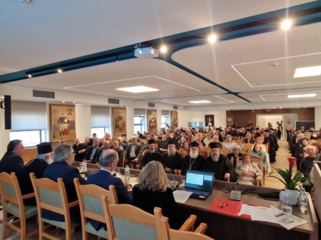 Με τη συμμετοχή διακεκριμένων Ακαδημαϊκών πραγματοποιήθηκε στο Ηράκλειο επιστημονική εσπερίδα αφιερωμένη στον Άγιο Απόστολο Τίτο